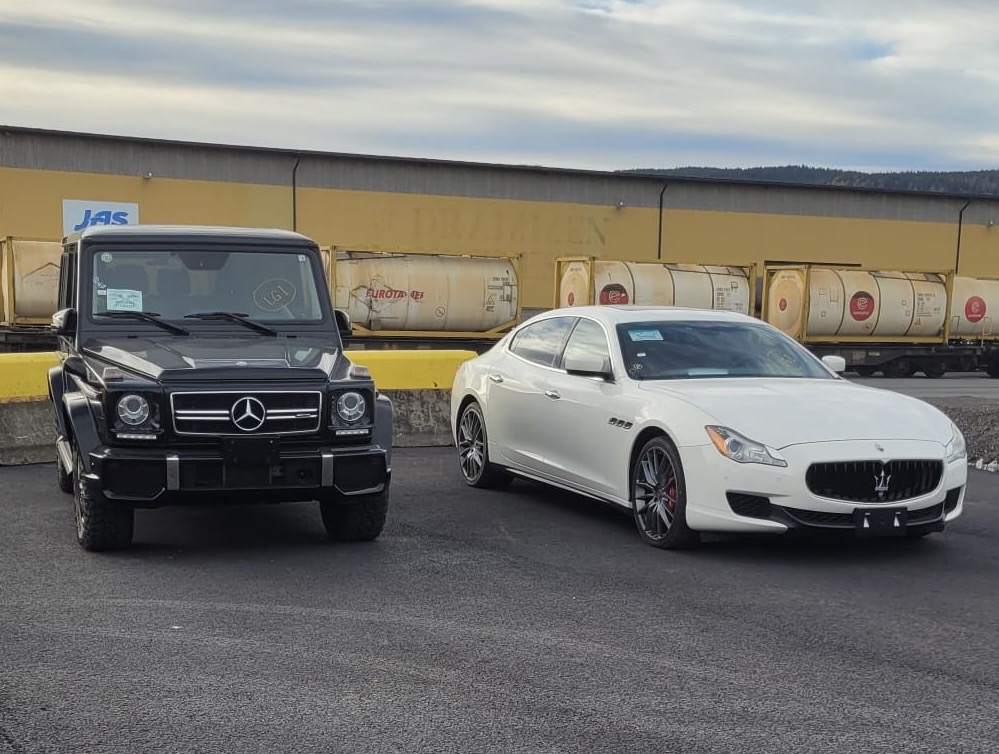 Mercedes G Class and Maserati Quattroporte from Japan to Norway