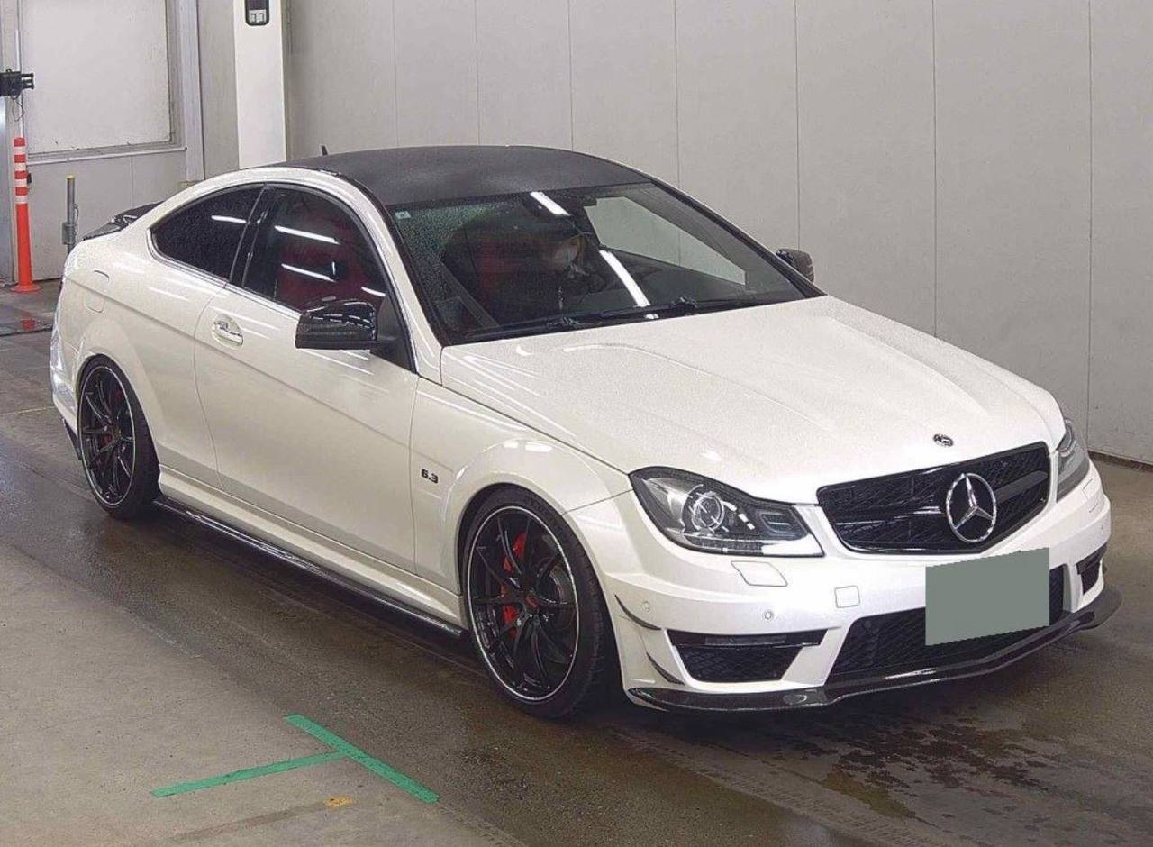 Auction vehicle